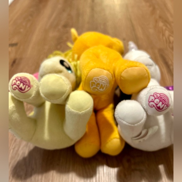 3 HASBRO MY little Pony Plushies 2014 - Picture 8 of 11